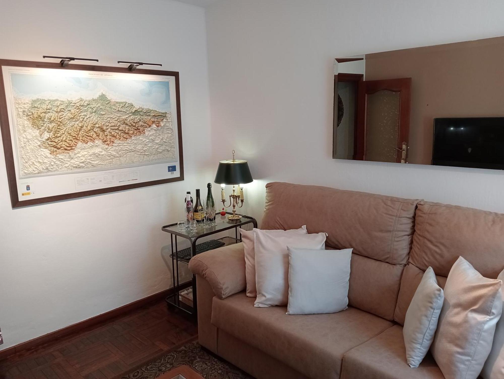 Habitacion Matrimonial Centro Ciudad Oviedo Bagian luar foto